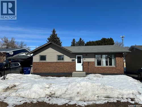 44 Campbell Place, Clavet, SK - Outdoor