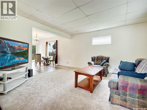 371 6Th Avenue Nw, Swift Current, SK - Indoor