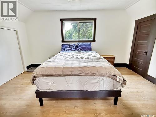 371 6Th Avenue Nw, Swift Current, SK - Indoor Photo Showing Bedroom
