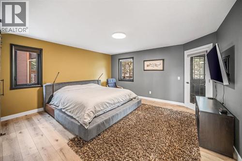 108 Lougheed Circle, Banff, AB - Indoor Photo Showing Bedroom