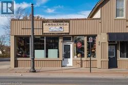 239 MAIN Street W  Port Colborne, ON L3K 3V7