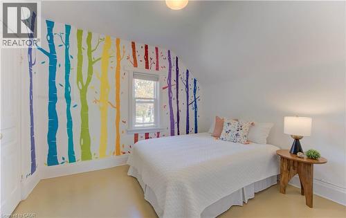 229 Lancaster Street E, Kitchener, ON - Indoor Photo Showing Bedroom