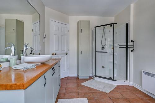 Salle de bains - 8275 Rue Du Labour, Mirabel, QC - Indoor Photo Showing Bathroom