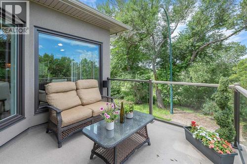 664 29 Avenue Nw, Calgary, AB - Outdoor With Deck Patio Veranda With Exterior