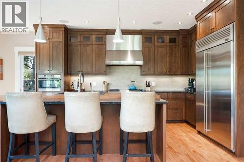 664 29 Avenue Nw, Calgary, AB - Indoor Photo Showing Kitchen With Stainless Steel Kitchen With Upgraded Kitchen