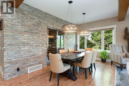 664 29 Avenue Nw, Calgary, AB - Indoor Photo Showing Dining Room