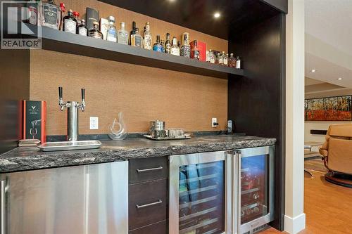 664 29 Avenue Nw, Calgary, AB - Indoor Photo Showing Other Room