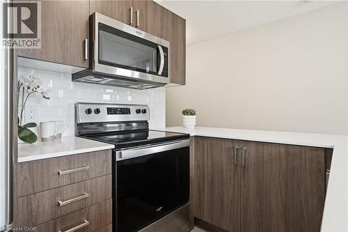 455 Charlton Avenue E Unit# 308, Hamilton, ON - Indoor Photo Showing Kitchen