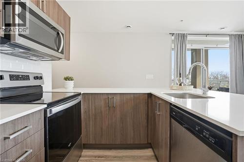 455 Charlton Avenue E Unit# 308, Hamilton, ON - Indoor Photo Showing Kitchen With Upgraded Kitchen
