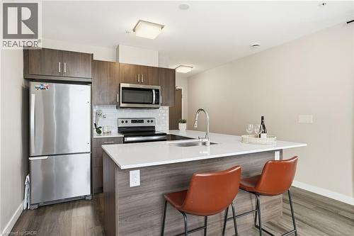 455 Charlton Avenue E Unit# 308, Hamilton, ON - Indoor Photo Showing Kitchen