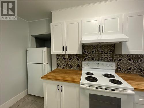 207 Pine, Sudbury, ON - Indoor Photo Showing Kitchen