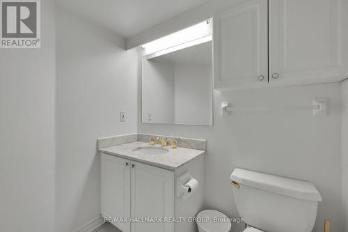 503 - 3105 Carling Avenue, Ottawa, ON - Indoor Photo Showing Bathroom