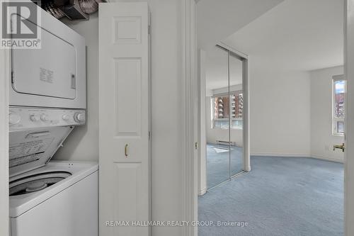 503 - 3105 Carling Avenue, Ottawa, ON - Indoor Photo Showing Laundry Room