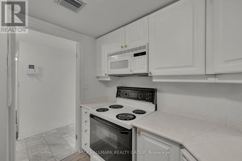 503 - 3105 Carling Avenue, Ottawa, ON - Indoor Photo Showing Kitchen