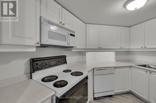 503 - 3105 Carling Avenue, Ottawa, ON - Indoor Photo Showing Kitchen