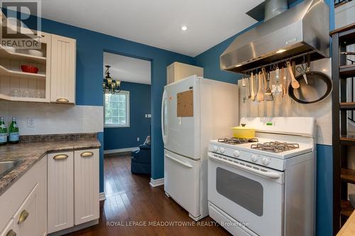 1936 Tiny Beaches Road S, Tiny, ON - Indoor Photo Showing Kitchen