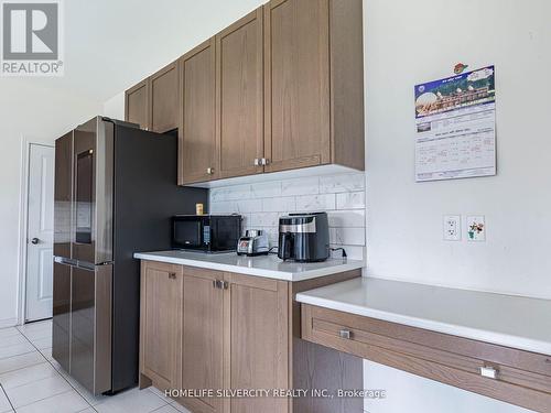 177 Limestone Lane, Shelburne, ON - Indoor Photo Showing Kitchen