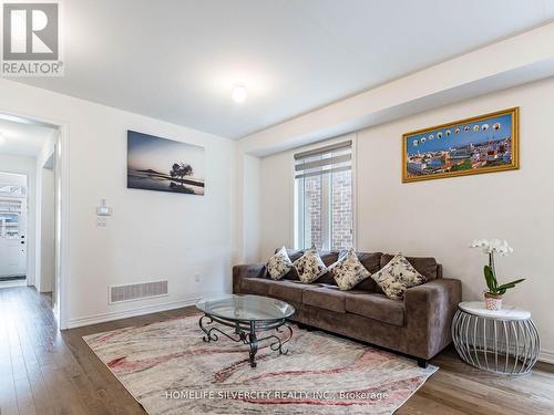 177 Limestone Lane, Shelburne, ON - Indoor Photo Showing Living Room
