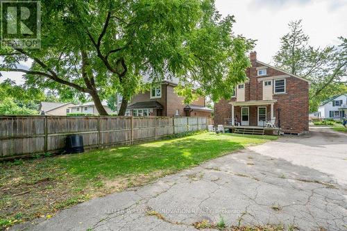 52 Avondale Avenue S, Waterloo, ON - Outdoor