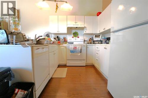 116 Main Street, Avonlea, SK - Indoor Photo Showing Kitchen