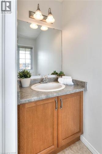 38 Heatherwood Place, Kitchener, ON - Indoor Photo Showing Bathroom