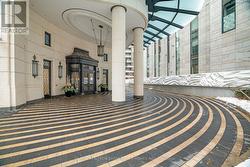 1A - 1 ST THOMAS STREET  Toronto, ON M5S 3M5