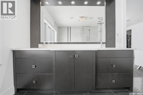 343 Mahabir Court, Saskatoon, SK - Indoor Photo Showing Bathroom