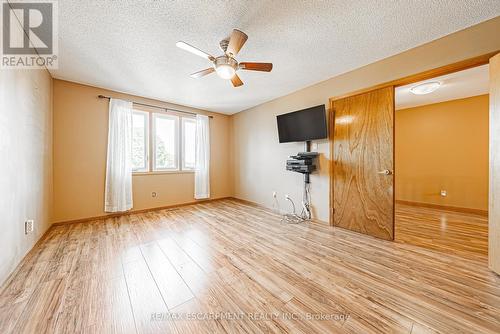 19 Glenhaven Court, Hamilton, ON - Indoor Photo Showing Other Room