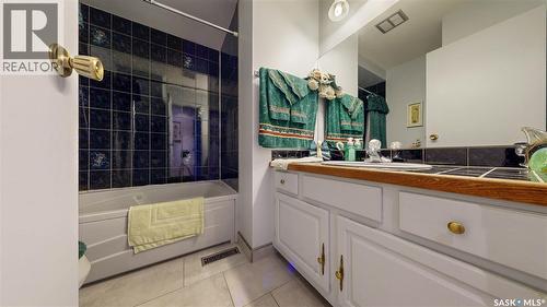 55 Metcalfe Road, Regina, SK - Indoor