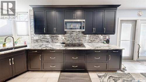 55 Metcalfe Road, Regina, SK - Indoor Photo Showing Kitchen With Upgraded Kitchen