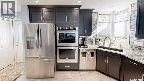 55 Metcalfe Road, Regina, SK - Indoor Photo Showing Kitchen With Stainless Steel Kitchen With Upgraded Kitchen