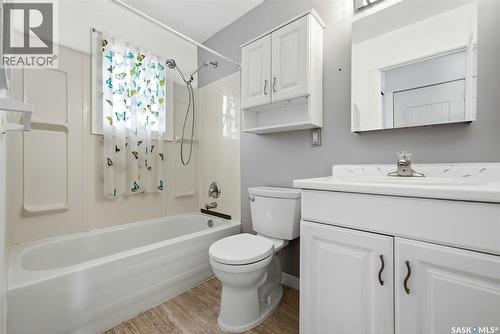 336 Smith Street, Regina, SK - Indoor Photo Showing Bathroom