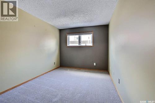 25 2338 Assiniboine Avenue E, Regina, SK - Indoor Photo Showing Other Room