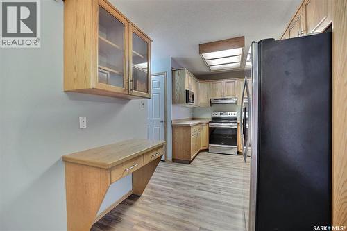 25 2338 Assiniboine Avenue E, Regina, SK - Indoor