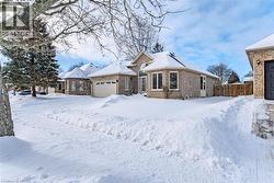 47 MAPLECREST Lane  Brantford, ON N3R 7T9