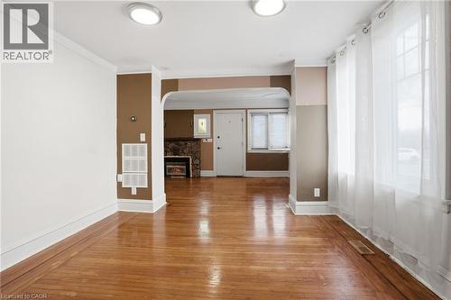 41 Paradise Road S, Hamilton, ON - Indoor Photo Showing Other Room