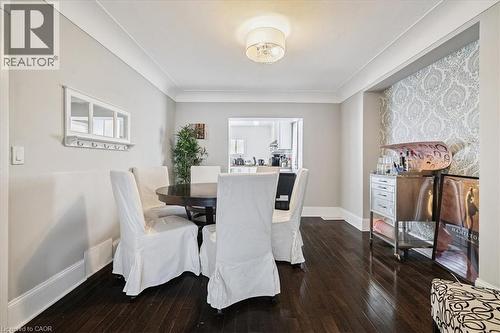 9 Barclay Street, Hamilton, ON - Indoor Photo Showing Dining Room