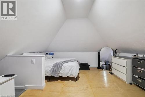 9 Barclay Street, Hamilton, ON - Indoor