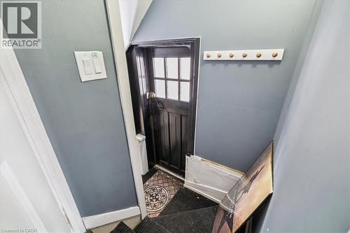 9 Barclay Street, Hamilton, ON - Indoor Photo Showing Other Room