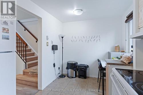 B - 6702 Jeanne D'Arc Boulevard N, Ottawa, ON - Indoor Photo Showing Laundry Room