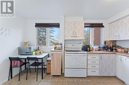 B - 6702 Jeanne D'Arc Boulevard N, Ottawa, ON - Indoor