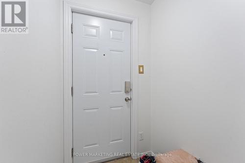 B - 6702 Jeanne D'Arc Boulevard N, Ottawa, ON - Indoor Photo Showing Other Room