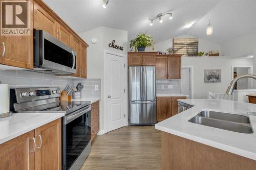 156 Wiley Crescent, Red Deer, AB - Indoor Photo Showing Kitchen With Double Sink