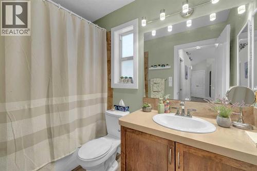 156 Wiley Crescent, Red Deer, AB - Indoor Photo Showing Bathroom