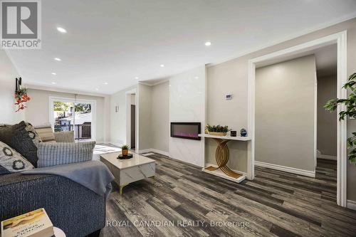 1057 King Street E, Oshawa, ON - Indoor