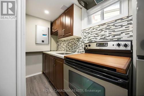 1057 King Street E, Oshawa, ON - Indoor Photo Showing Kitchen