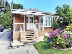 3 SAUGEEN CRESCENT  Toronto, ON M1K 3M8