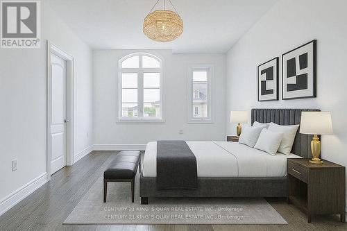 102 Giardina Crescent, Richmond Hill, ON - Indoor Photo Showing Bedroom