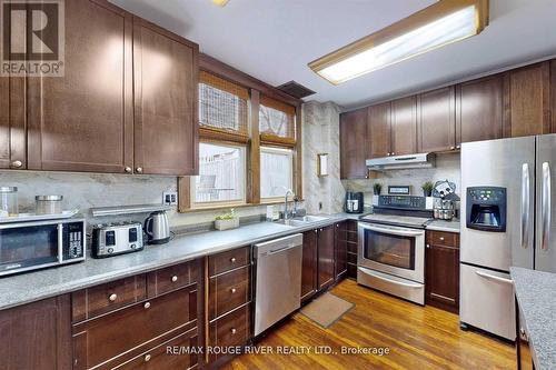 36 John Street, Cambridge, ON - Indoor Photo Showing Kitchen