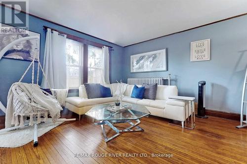 36 John Street, Cambridge, ON - Indoor Photo Showing Living Room